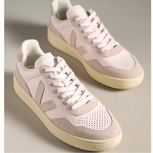 Veja V-90 Sneakers